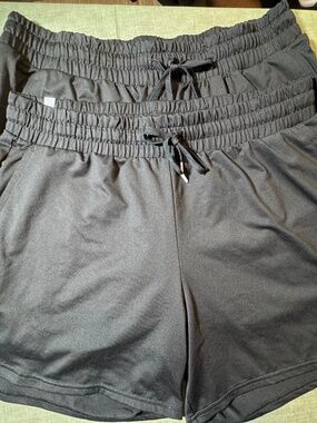 Puma Women's Live in 6 inch Shorts
